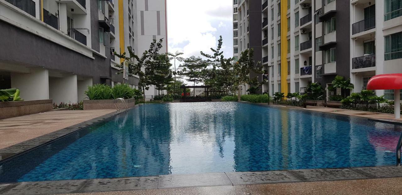 Greenfield Regency Apartman Johor Bahru Kültér fotó